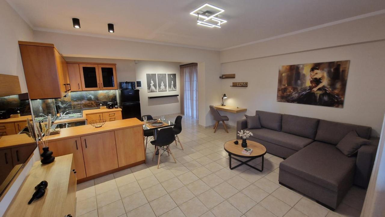 Primrose Apartments Tolo Bagian luar foto